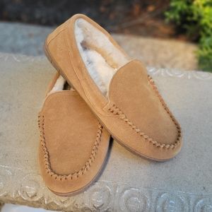 Lands End comfort and luxury.  Slip on 11M